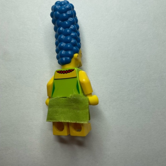 Lego Marge Simpson 71016 White Hips The Simpsons Minifigure - Picture 2 of 2